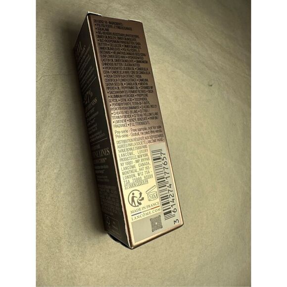 Lancôme Lip Idôle Squalane-12 Butterglow™ Hydrating Lip Balm Color: 10 Keep It G - Picture 4 of 4